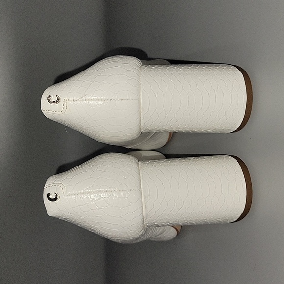 Circus by Sam Edelman Womens White Snake Embossed Cushioned Comfort Marlee Point - Picture 3 of 4